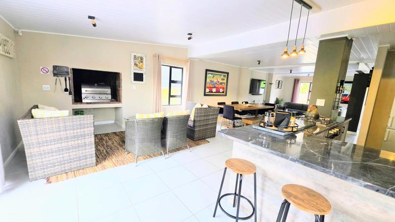 3 Bedroom Property for Sale in Kleinkrantz Western Cape